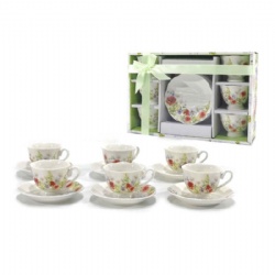 Set of 6 cup and saucer sets with flower design